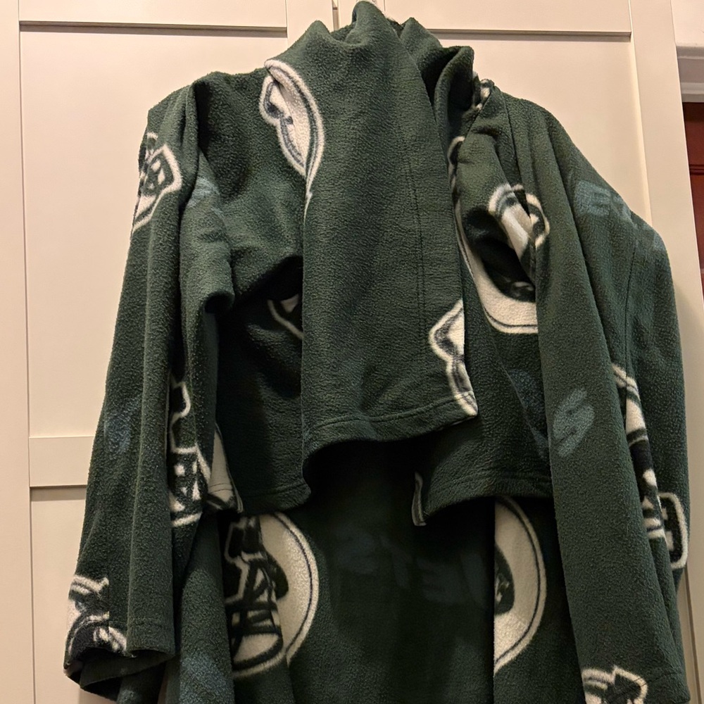 NY Jets blanket robe with sleeves warm cozy comfortable XL